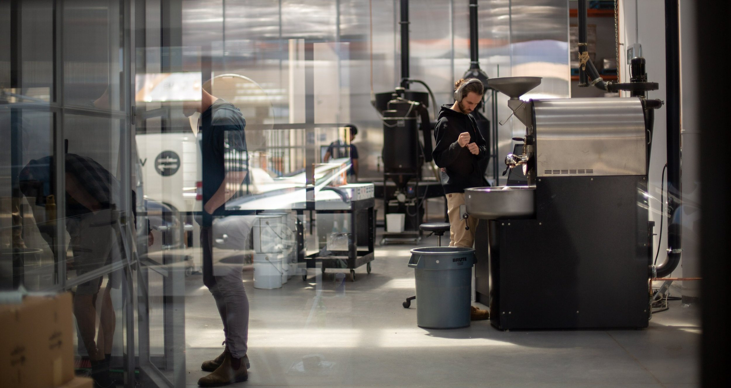 Barista pouring at Wondr.